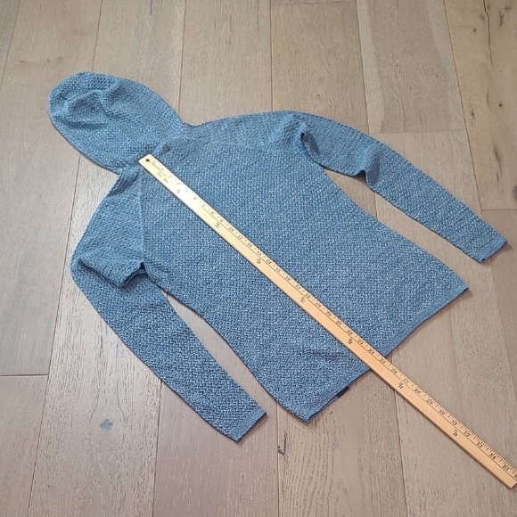 EUC Patagonia Shirt Women's sz S Capilene Air Hoody Smolder Blue Wool Blend Top - Picture 10 of 10